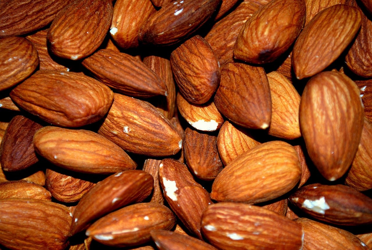 Why Soaked Almonds Are Good For You Healthifyme