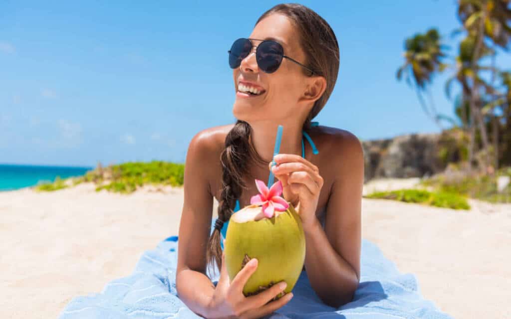 Coconut Water - Benefits, Nutritional Value & Precautions - HealthifyMe