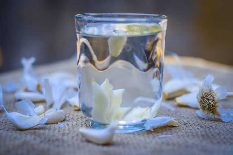 garlic-water-benefits-and-recipe-youtube