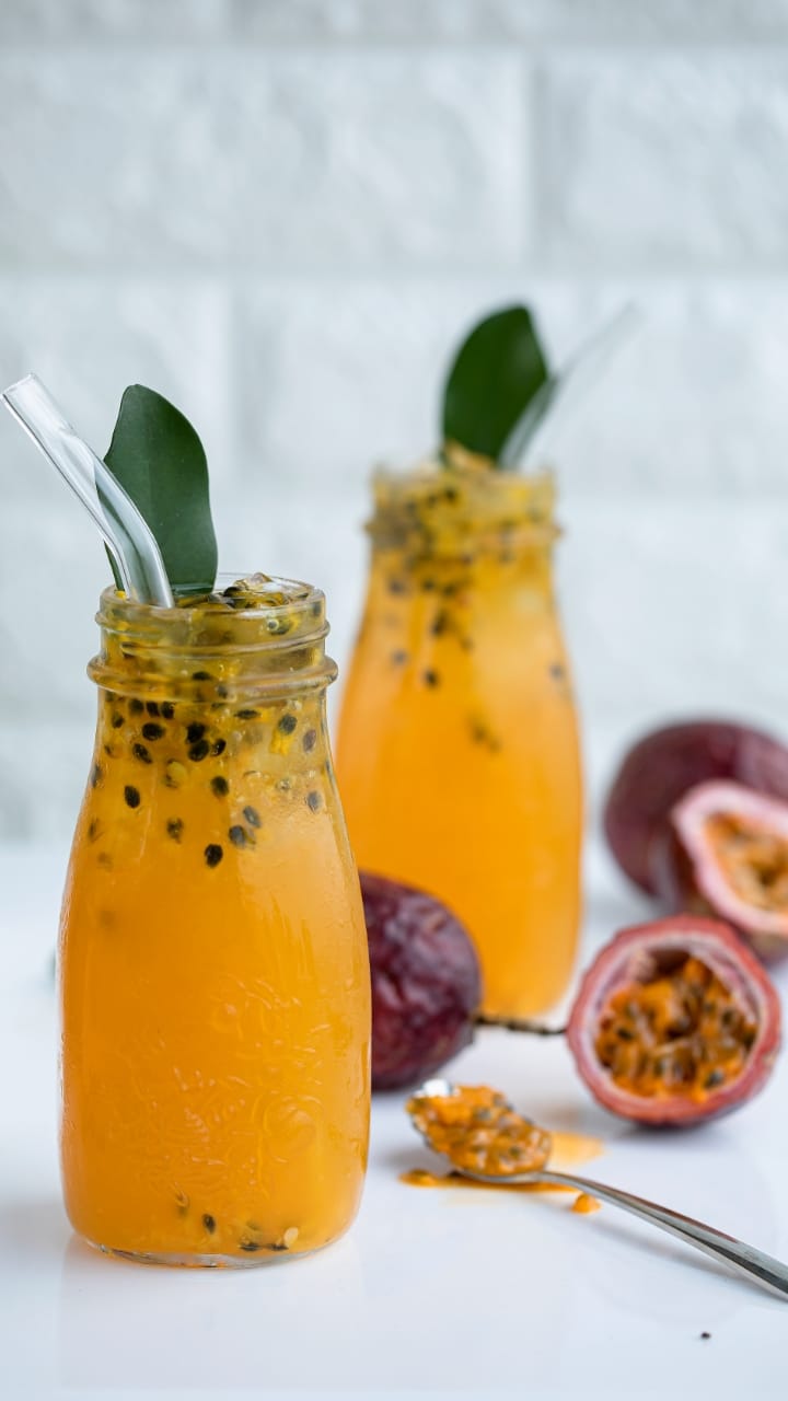 Passion fruit (granadilla): glycemic index, glycemic load and