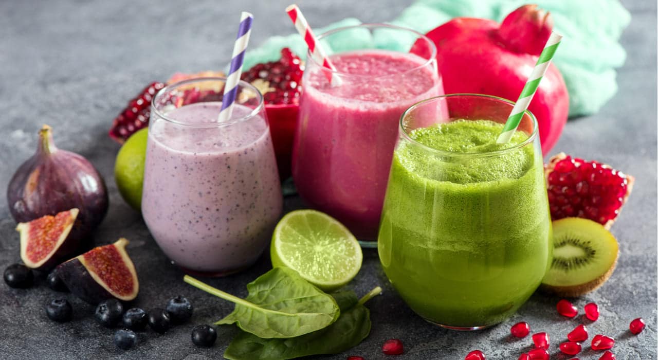 https://www.healthifyme.com/blog/wp-content/uploads/2022/01/Mixed-Fruit-Juice-1.jpg