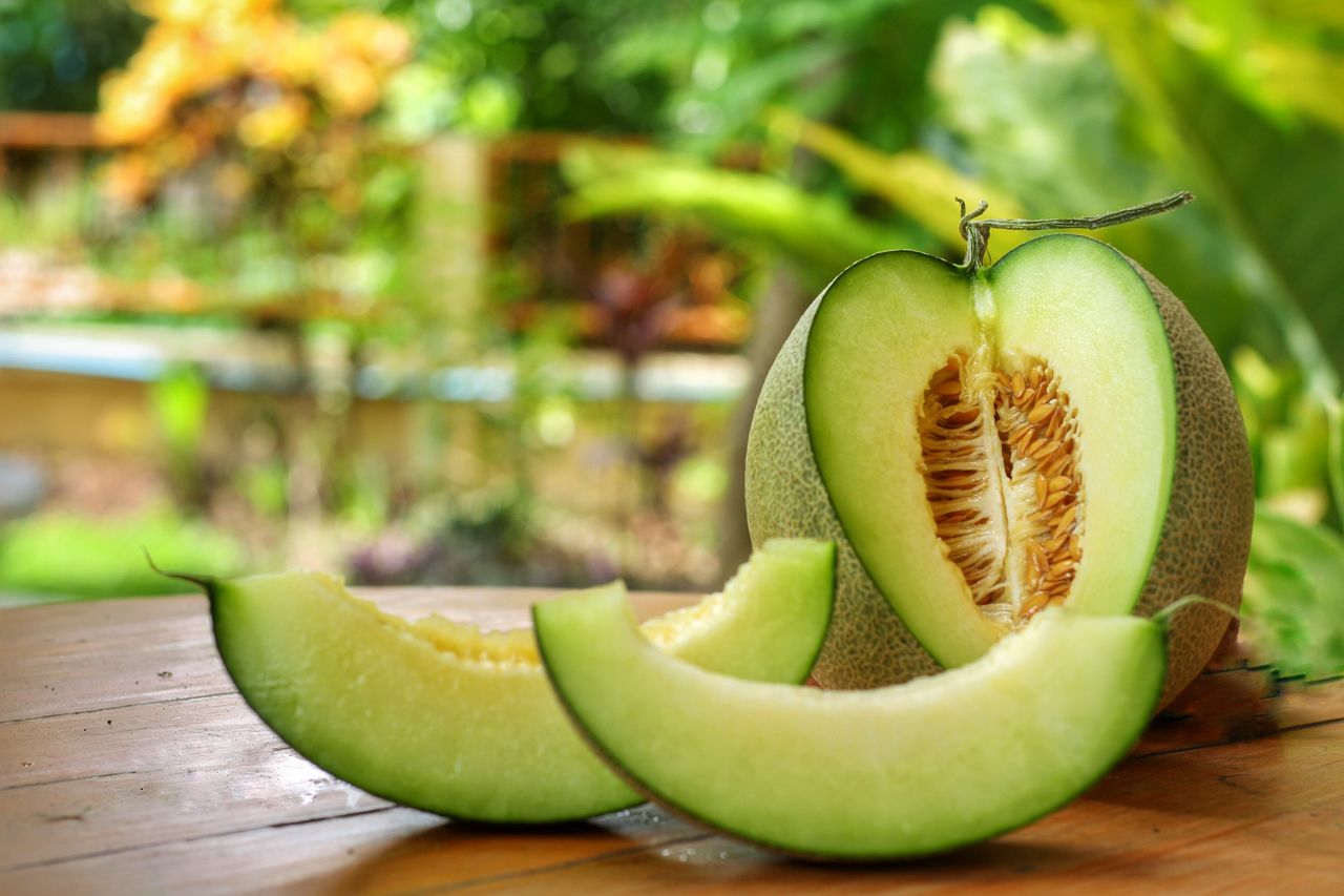 Honeydew Melon Benefits Nutrition Side Effects More HealthifyMe