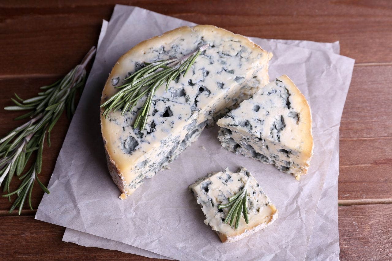 Gorgonzola Cheese Nutrition Facts and Health Benefits